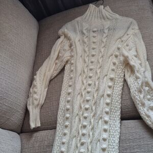 Elegant Cream Cable Knit Turtleneck Sweater